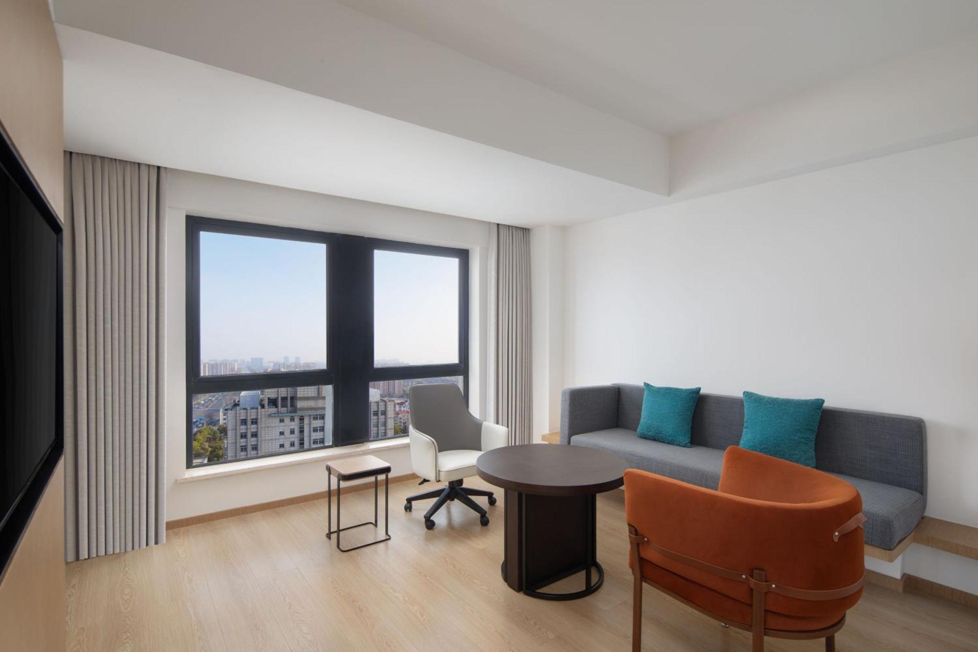 Fairfield By Marriott Pudong South Hotel 4*